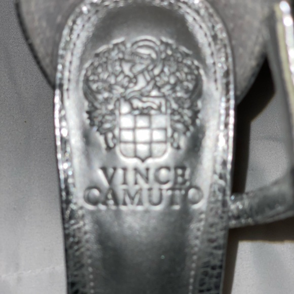 Vince Camuto heals - Picture 2 of 2